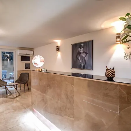 San Silvestro 3* Rome