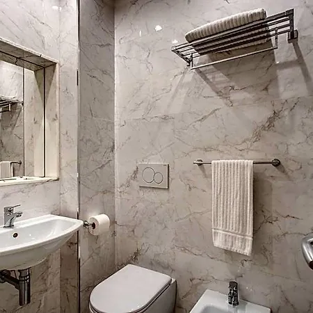 San Silvestro 3* Róma