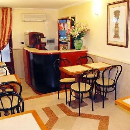 San Silvestro Hotell Rom