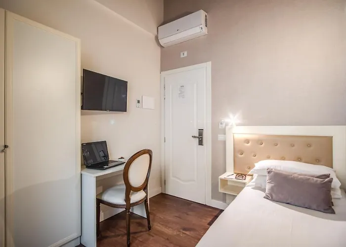 Hotell San Silvestro Rom