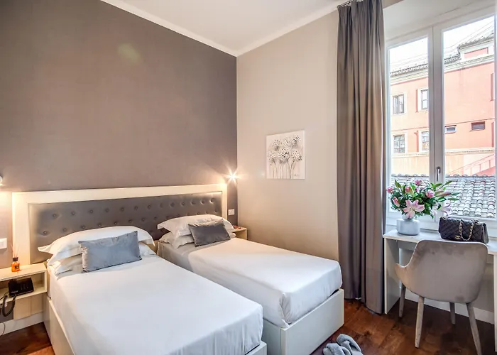 Hotell San Silvestro Rom