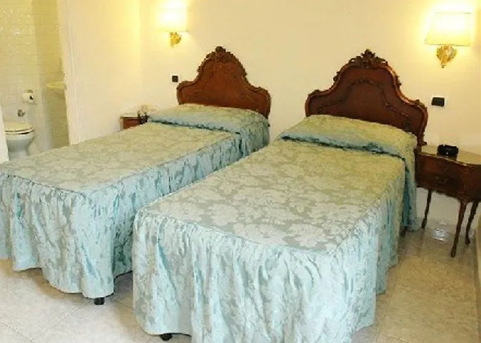 Hotell San Silvestro Rom